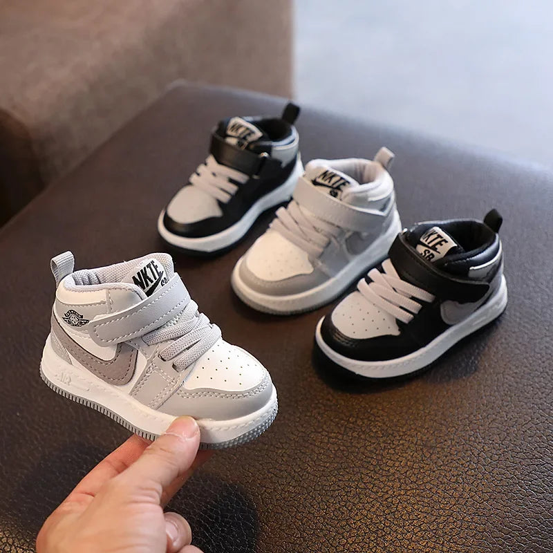 Children's Casual Shoes Boys Girls Fall 2022 New Anti-slip Baby Shoes Step-learning Shoes Leather Sole Waterproof